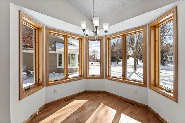 303 Sunflower Court, Vadnais Heights, MN 55127