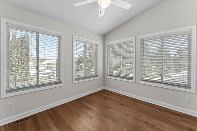 303 Sunflower Court, Vadnais Heights, MN 55127