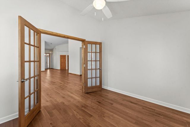 303 Sunflower Court, Vadnais Heights, MN 55127