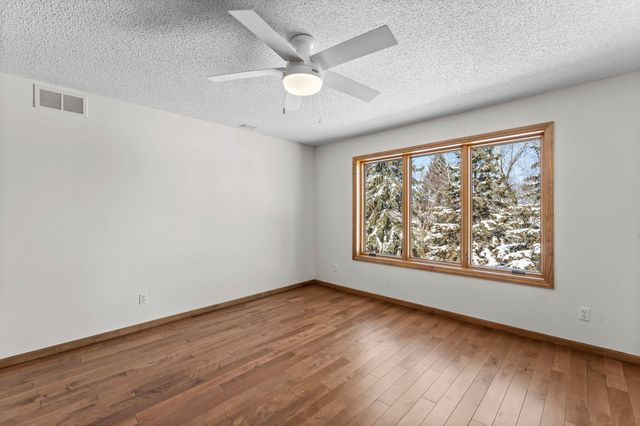 303 Sunflower Court, Vadnais Heights, MN 55127