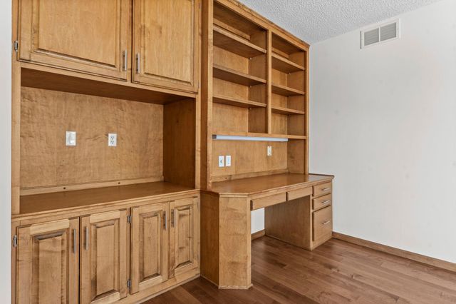 303 Sunflower Court, Vadnais Heights, MN 55127