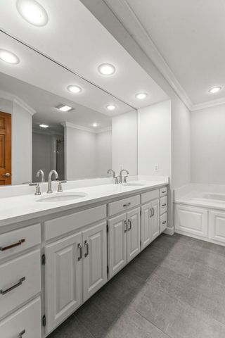 303 Sunflower Court, Vadnais Heights, MN 55127