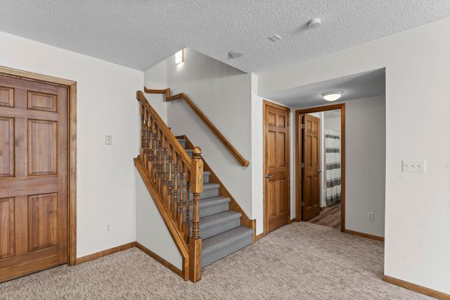 303 Sunflower Court, Vadnais Heights, MN 55127