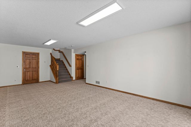 303 Sunflower Court, Vadnais Heights, MN 55127