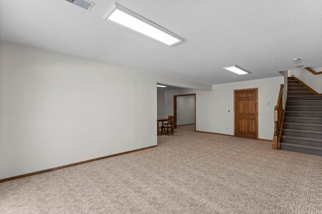 303 Sunflower Court, Vadnais Heights, MN 55127