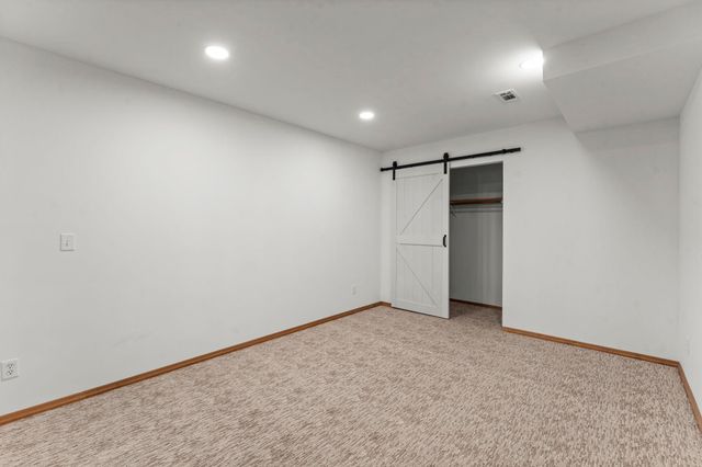 303 Sunflower Court, Vadnais Heights, MN 55127