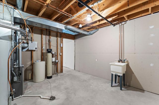 303 Sunflower Court, Vadnais Heights, MN 55127