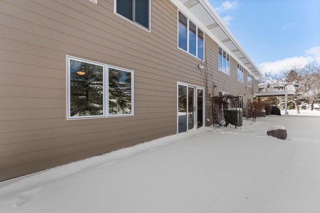 303 Sunflower Court, Vadnais Heights, MN 55127