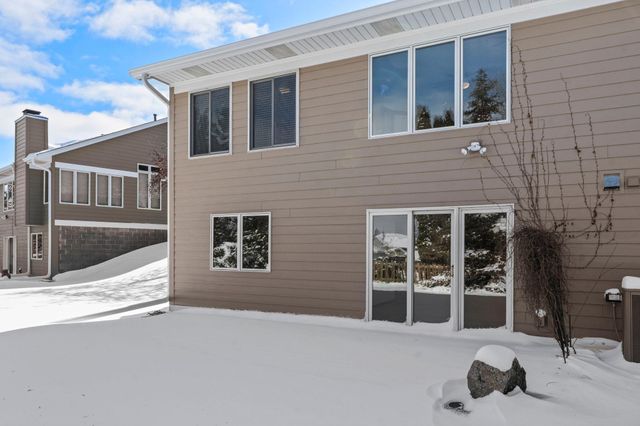 303 Sunflower Court, Vadnais Heights, MN 55127