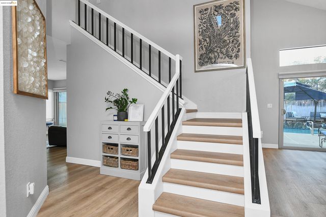 2060 Bowsprit Ct, Discovery Bay, CA 94505