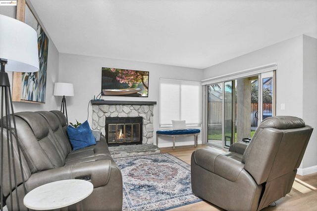 2060 Bowsprit Ct, Discovery Bay, CA 94505