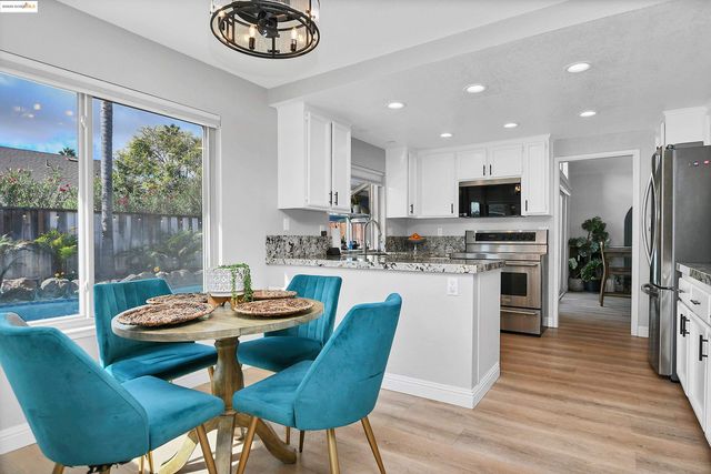 2060 Bowsprit Ct, Discovery Bay, CA 94505