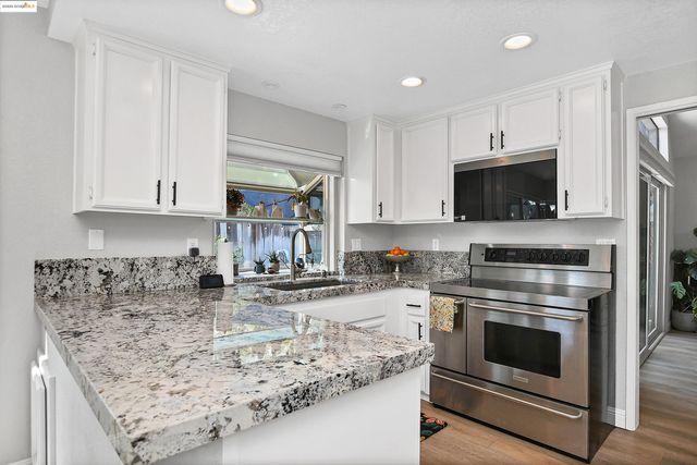 2060 Bowsprit Ct, Discovery Bay, CA 94505