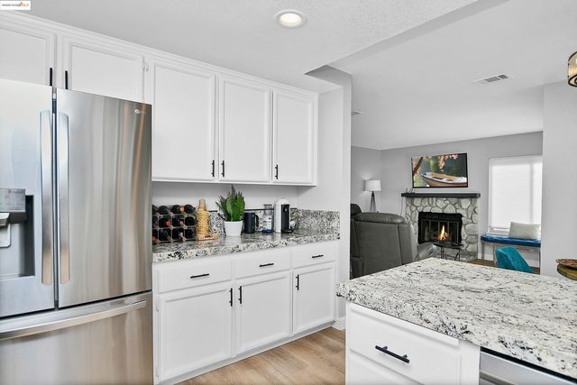 2060 Bowsprit Ct, Discovery Bay, CA 94505