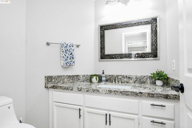 2060 Bowsprit Ct, Discovery Bay, CA 94505