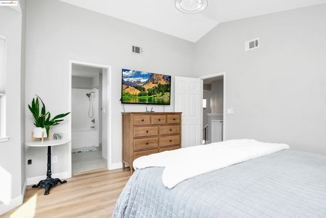 2060 Bowsprit Ct, Discovery Bay, CA 94505