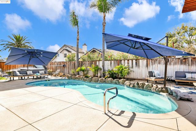 2060 Bowsprit Ct, Discovery Bay, CA 94505