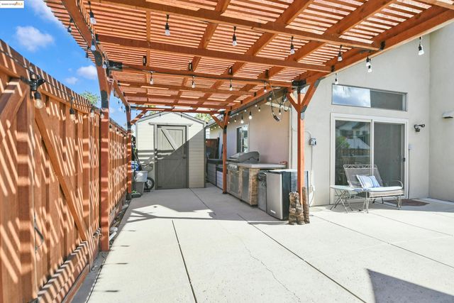 2060 Bowsprit Ct, Discovery Bay, CA 94505