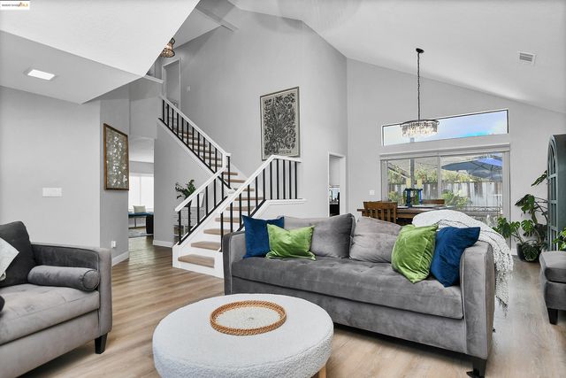 2060 Bowsprit Ct, Discovery Bay, CA 94505