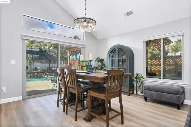 2060 Bowsprit Ct, Discovery Bay, CA 94505