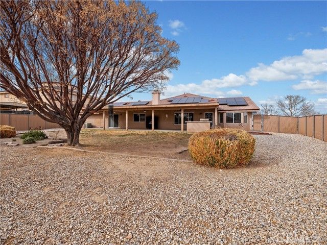 26709 Lakeview Drive, Helendale, CA 92342