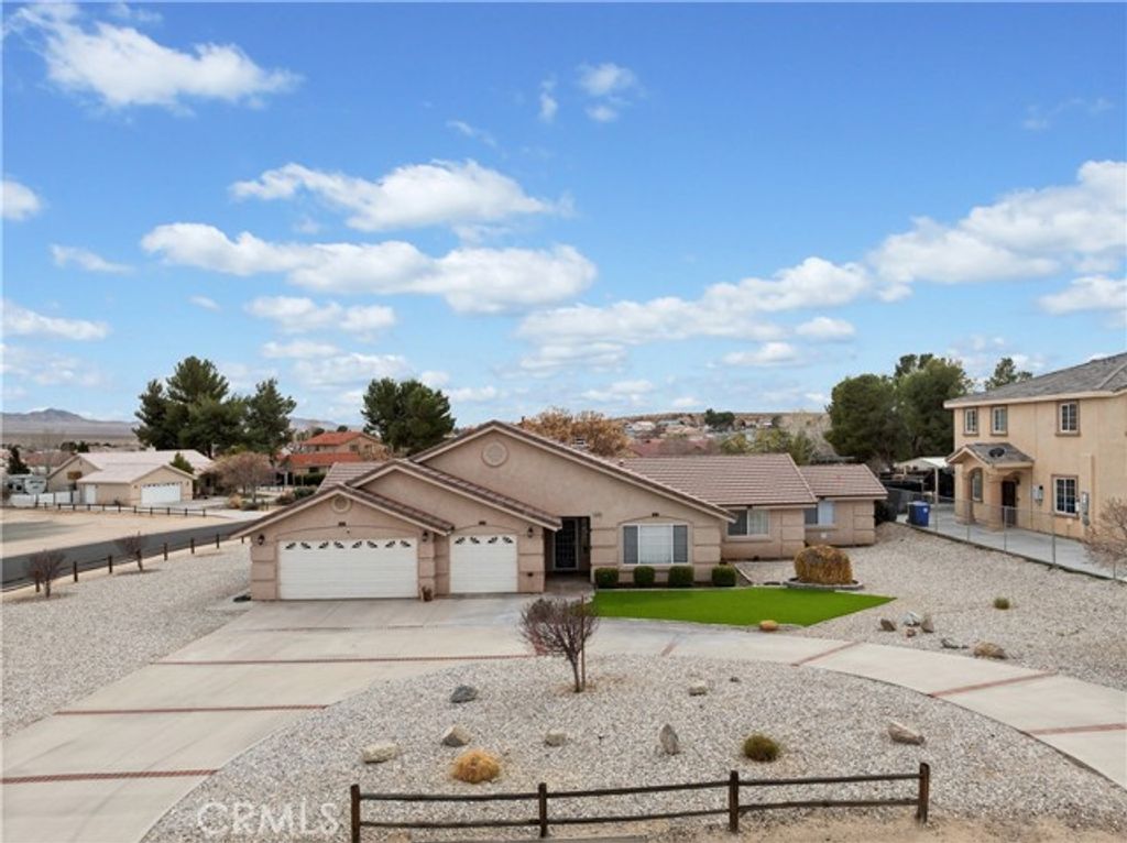 26709 Lakeview Drive, Helendale, CA 92342