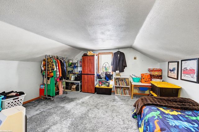 99 E Elmwood Street, Leonard, MI 48367