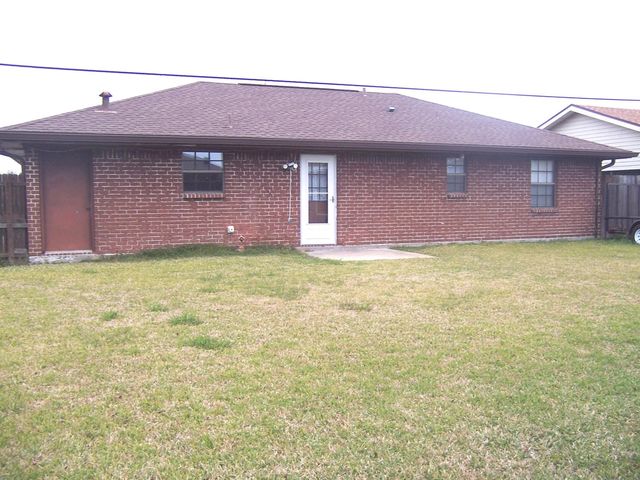 3700 Thomas Dr, Houma, LA 70363