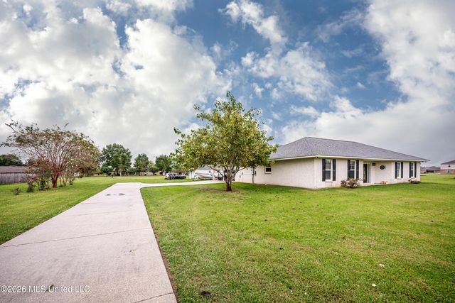 15405 Drake Lane, Biloxi, MS 39532