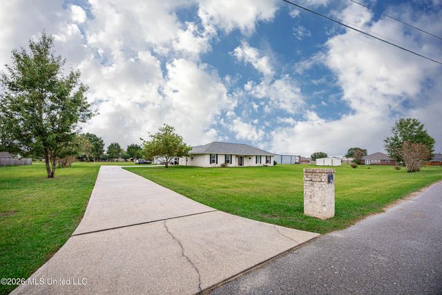 15405 Drake Lane, Biloxi, MS 39532
