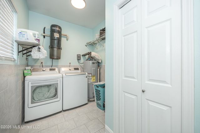 15405 Drake Lane, Biloxi, MS 39532