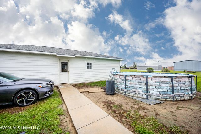 15405 Drake Lane, Biloxi, MS 39532