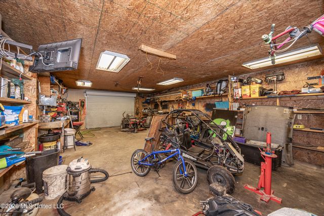 15405 Drake Lane, Biloxi, MS 39532