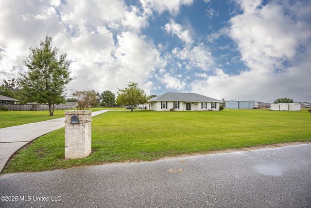 15405 Drake Lane, Biloxi, MS 39532
