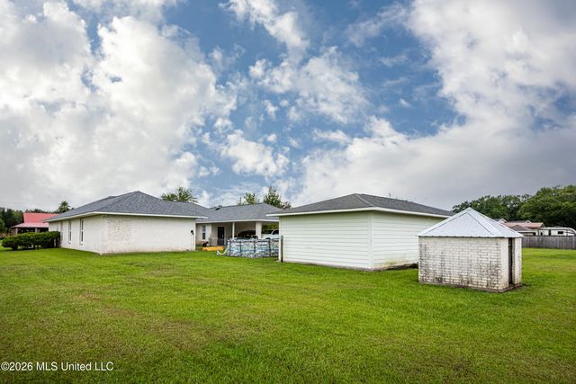 15405 Drake Lane, Biloxi, MS 39532
