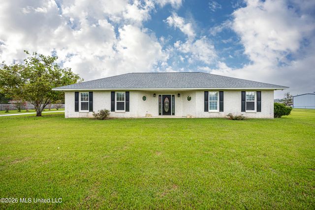 15405 Drake Lane, Biloxi, MS 39532