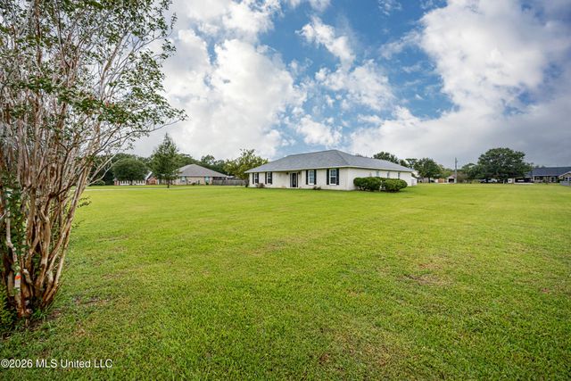 15405 Drake Lane, Biloxi, MS 39532