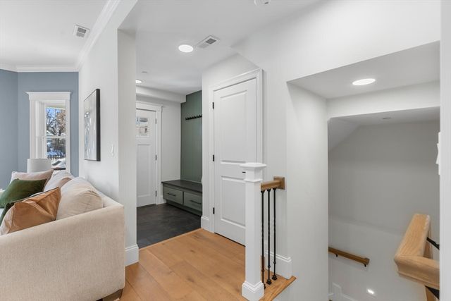 227 Highland Ave 1, Somerville, MA 02143