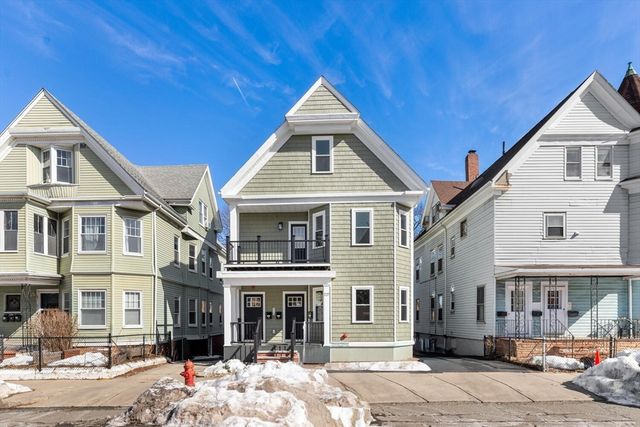 227 Highland Ave 1, Somerville, MA 02143