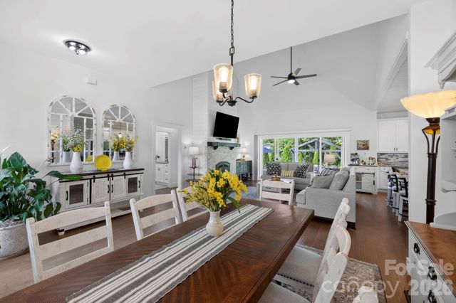 29 Banner Cottages Lane, Mills River, NC 28759