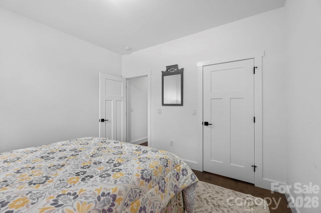 29 Banner Cottages Lane, Mills River, NC 28759