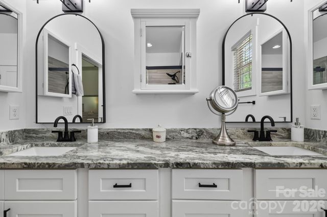 29 Banner Cottages Lane, Mills River, NC 28759