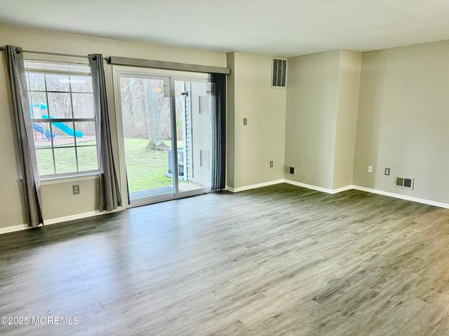 3 Dressage Court, Tinton Falls, NJ 07753