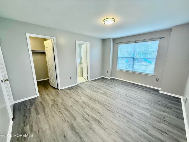 3 Dressage Court, Tinton Falls, NJ 07753