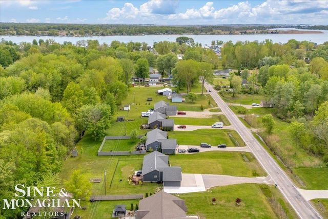 9445 Folkert Road, Clay Twp, MI 48001