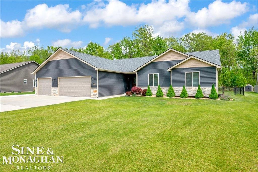 9445 Folkert Road, Clay Twp, MI 48001