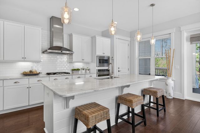 613 Flatwoods Forest Loop, Santa Rosa Beach, FL 32459