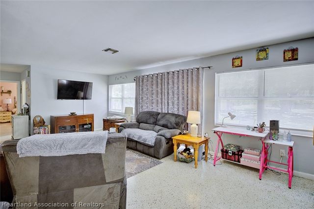 609 Vinson Avenue, Lake Placid, FL 33852