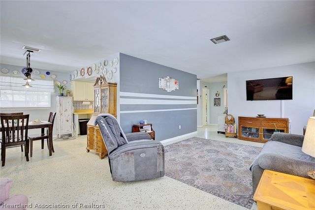 609 Vinson Avenue, Lake Placid, FL 33852