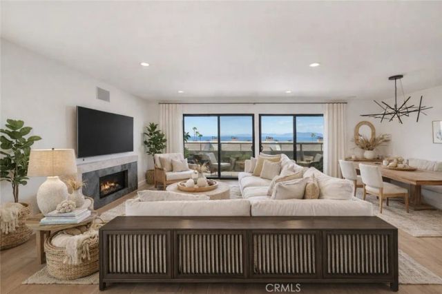 177 Calle Mayor, Redondo Beach, CA 90277